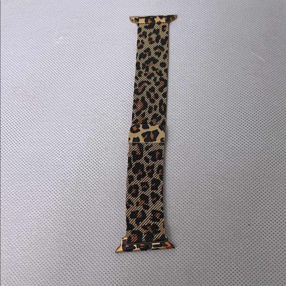Leopard Pattern Watch Band - Picture 3 of 4